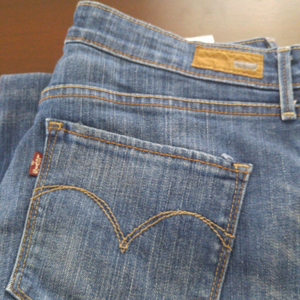 Levi's